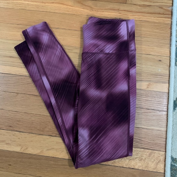 Athleta Pants - XS Athleta Chaturanga Leggings